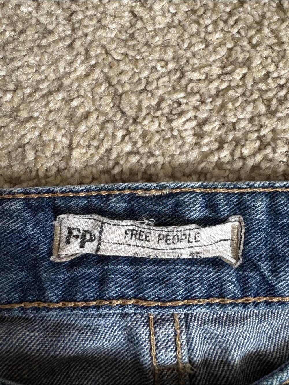 Free People Cutoff Distressed Jean Denim Shorts Medium Wash Size 25 - Picture 3 of 3
